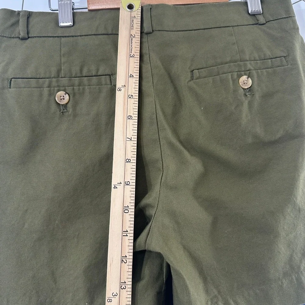 Banana Republic Olive Green Chino & IZOD Navy Blue Eyelet Shorts‎ Bundle Size 2